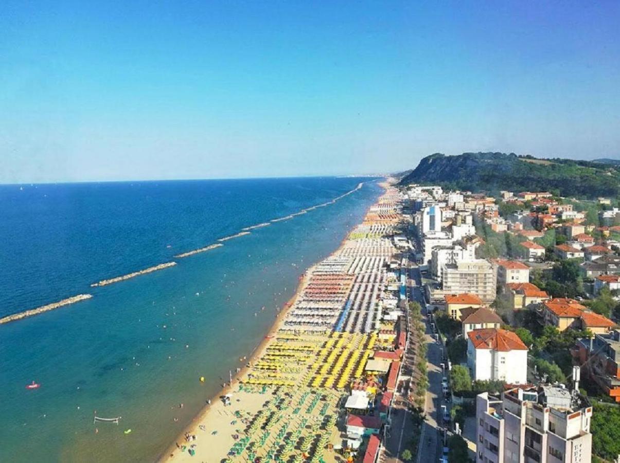 Casa Lazzarini luxury apartment Pesaro Esterno foto